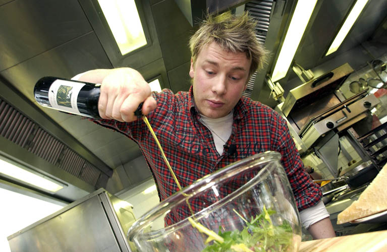 Jamie Oliver geeft demonstratie in restaurant de Kas 2006